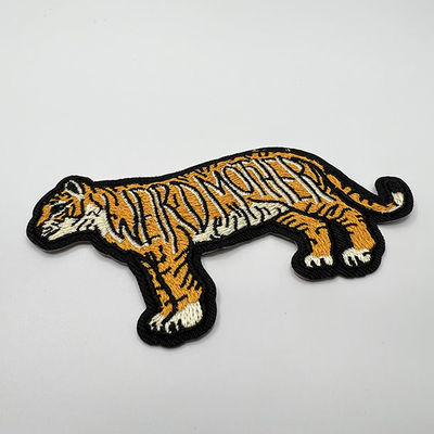 動物の個人化された刺繍は刺繍パッチの洗濯できる衣類の鉄を修繕する
