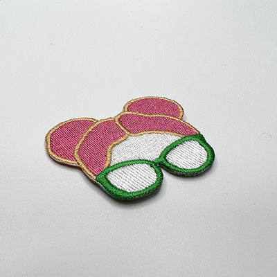 涼しい女の子PMSはBSCIの証明書が付いているかわいい刺繍パッチ3 - 10cmを着色する