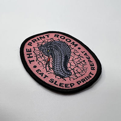 Merrowのボーダー注文の編まれたパッチの自己接着皮および棒はパッチを刺繍した