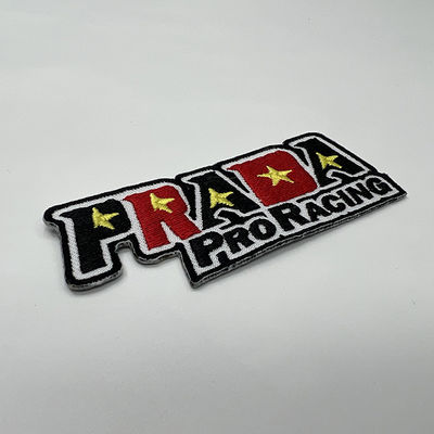 ブランドのロゴの設計習慣は衣服のための裏付けのパッチの鉄を刺繍した
