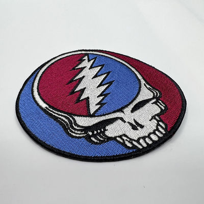 編まれるDIYの頭骨デザイナー注文のジャケットは帽子のための刺繍パッチの鉄を修繕する