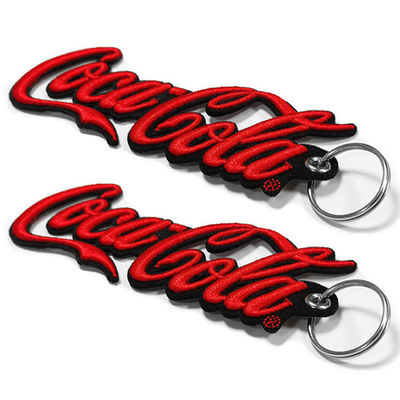 昇進のギフトOEMの注文のロゴKeychainのKeychainの刺繍された札