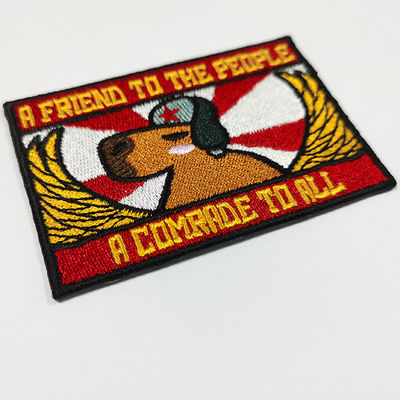 完全な刺繍パッチが切られたボーダー漫画を熱するOEMのあや織りはパッチを刺繍した