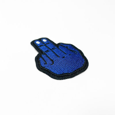 衣服のPtachesメーカー レーザーはボーダー注文のブランドのロゴの刺繍パッチを切った
