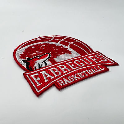 バッジ乾燥した清掃可能なPMSの刺繍されたパッチの鉄を縫うPantoneのあや織り